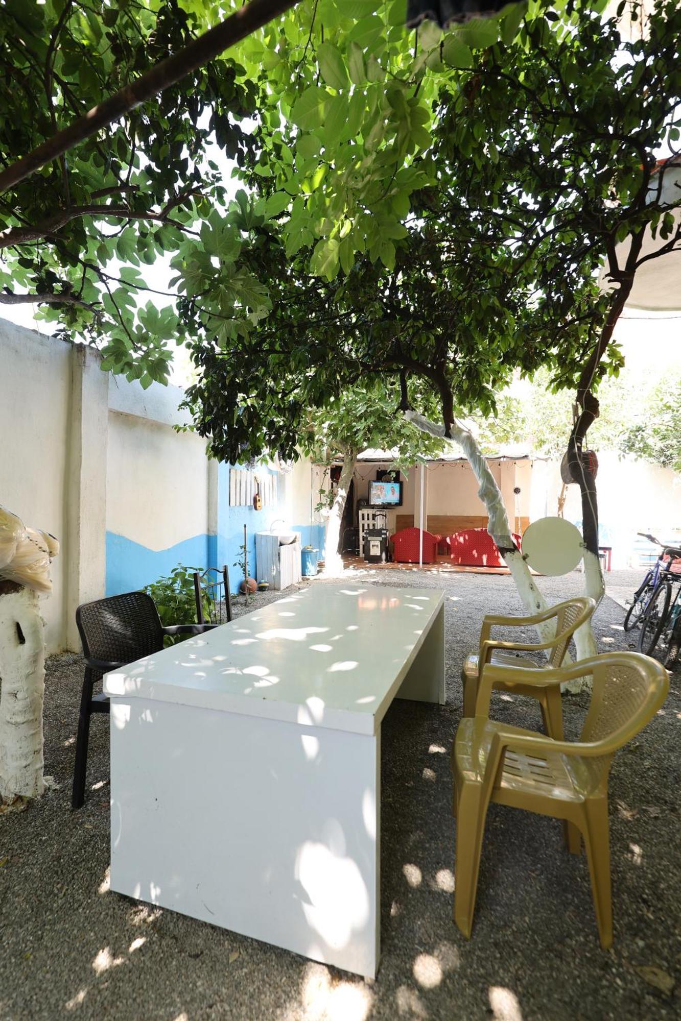 Hostel Osho Tirana Exterior photo