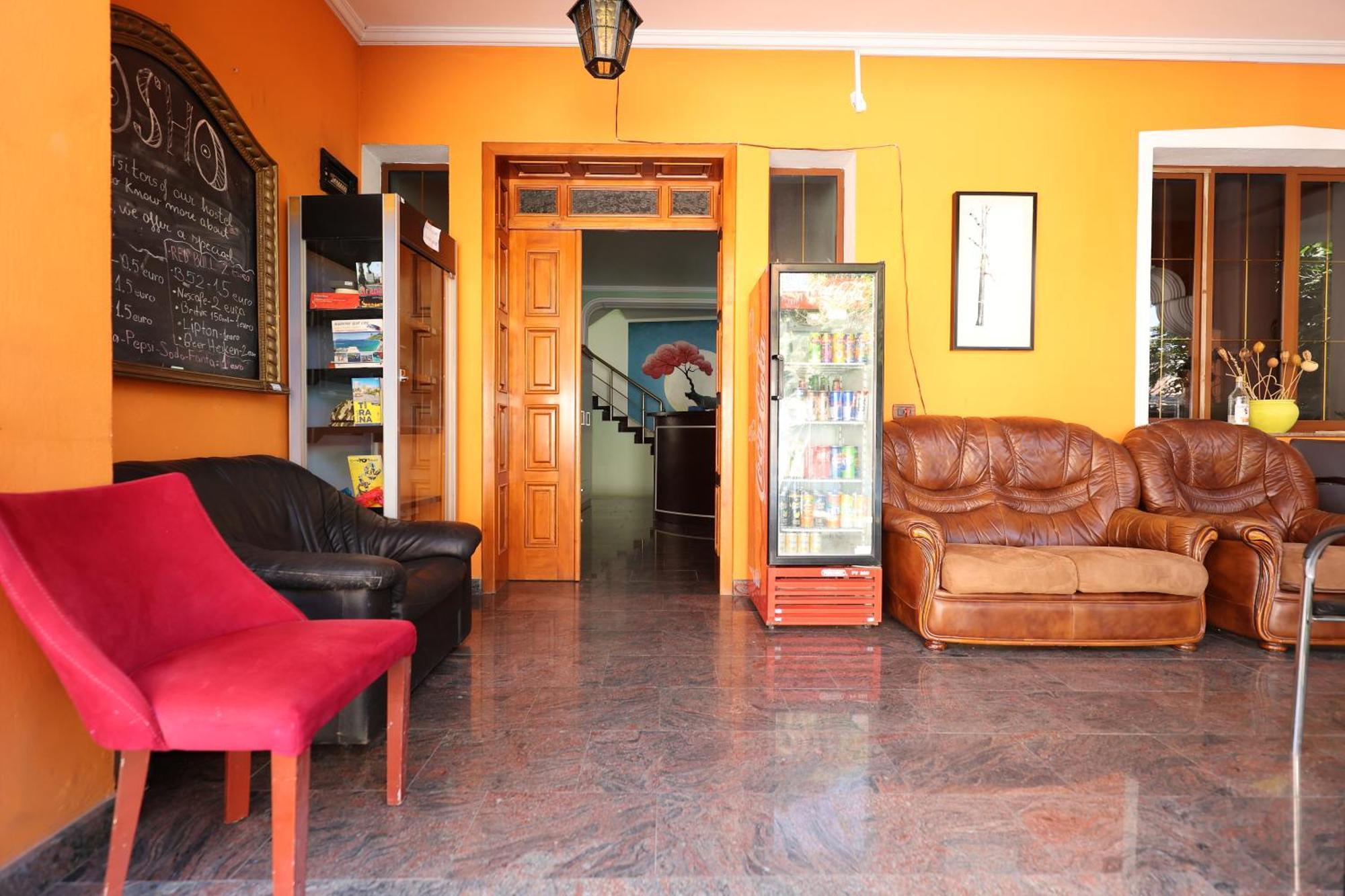 Hostel Osho Tirana Exterior photo