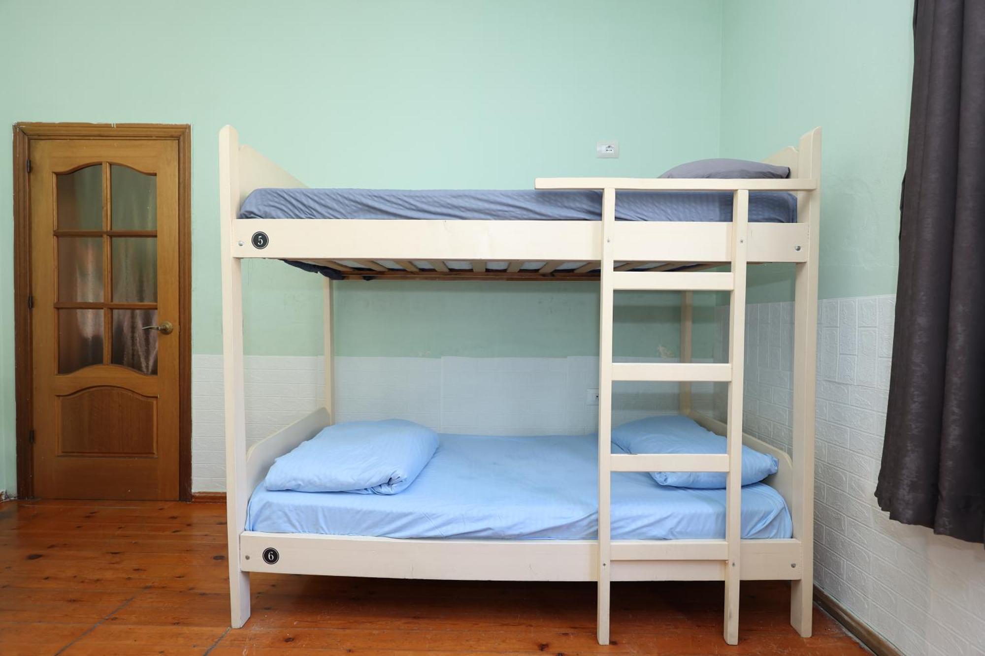 Hostel Osho Tirana Exterior photo