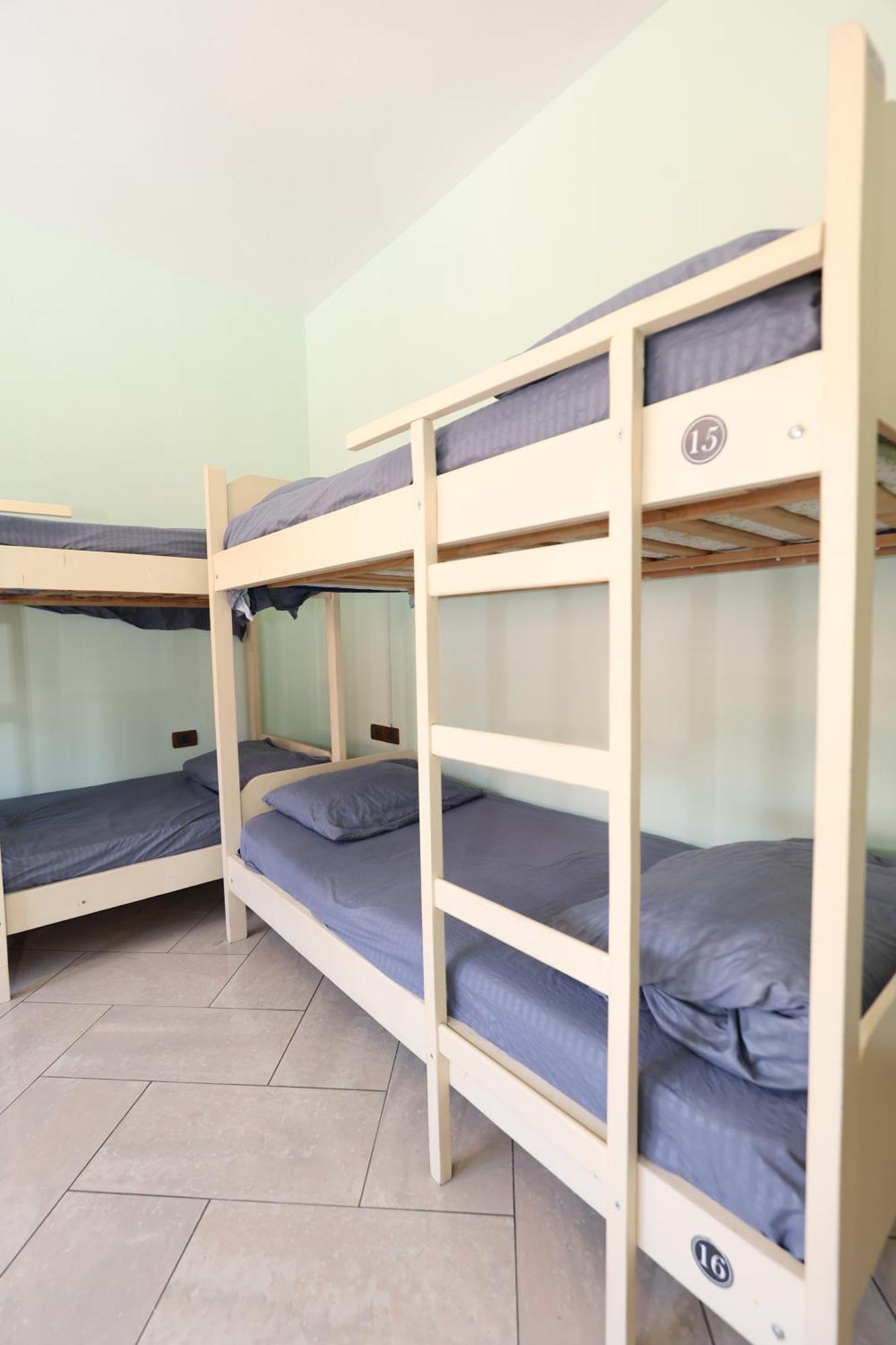 Hostel Osho Tirana Exterior photo