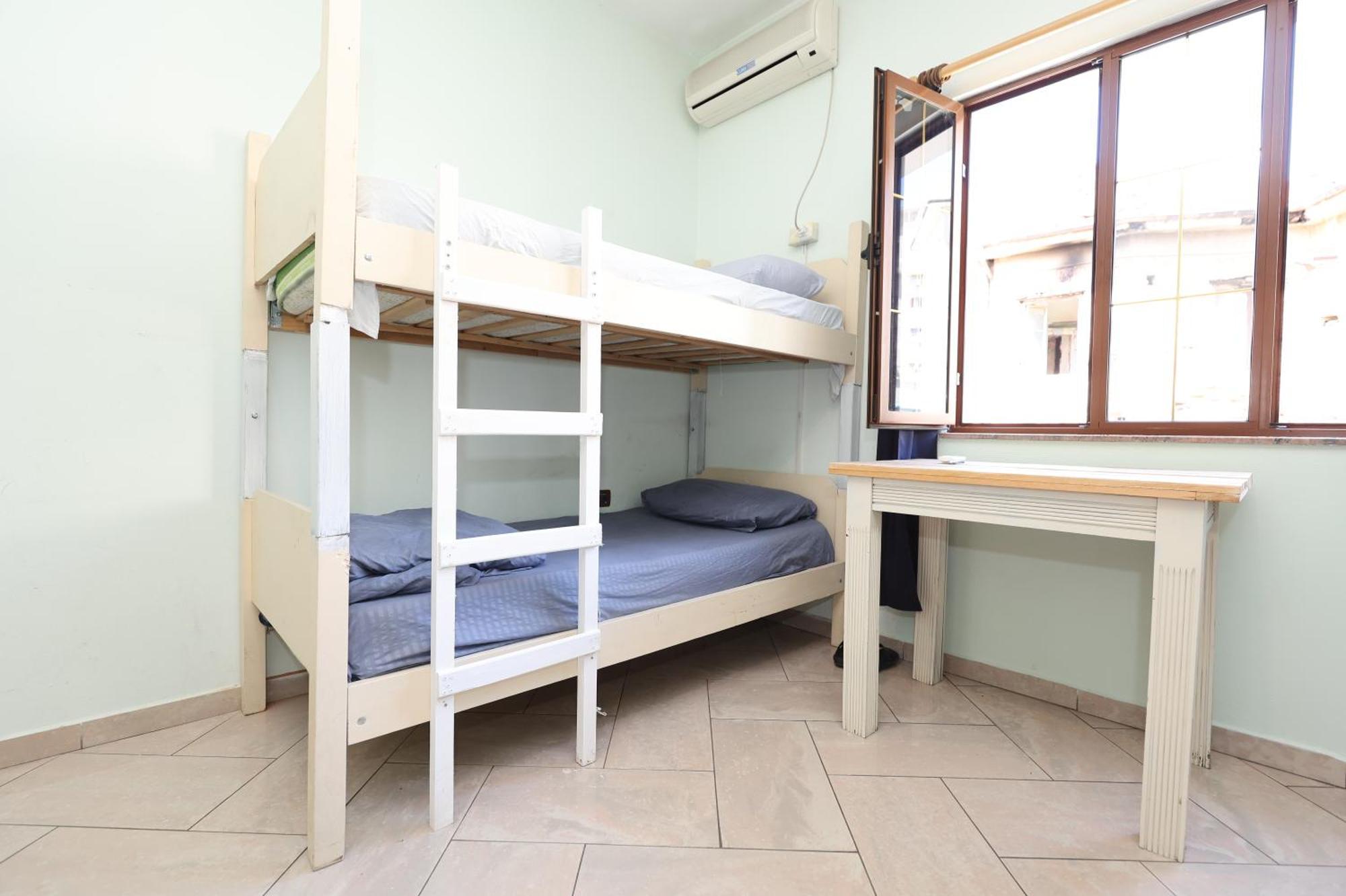 Hostel Osho Tirana Exterior photo